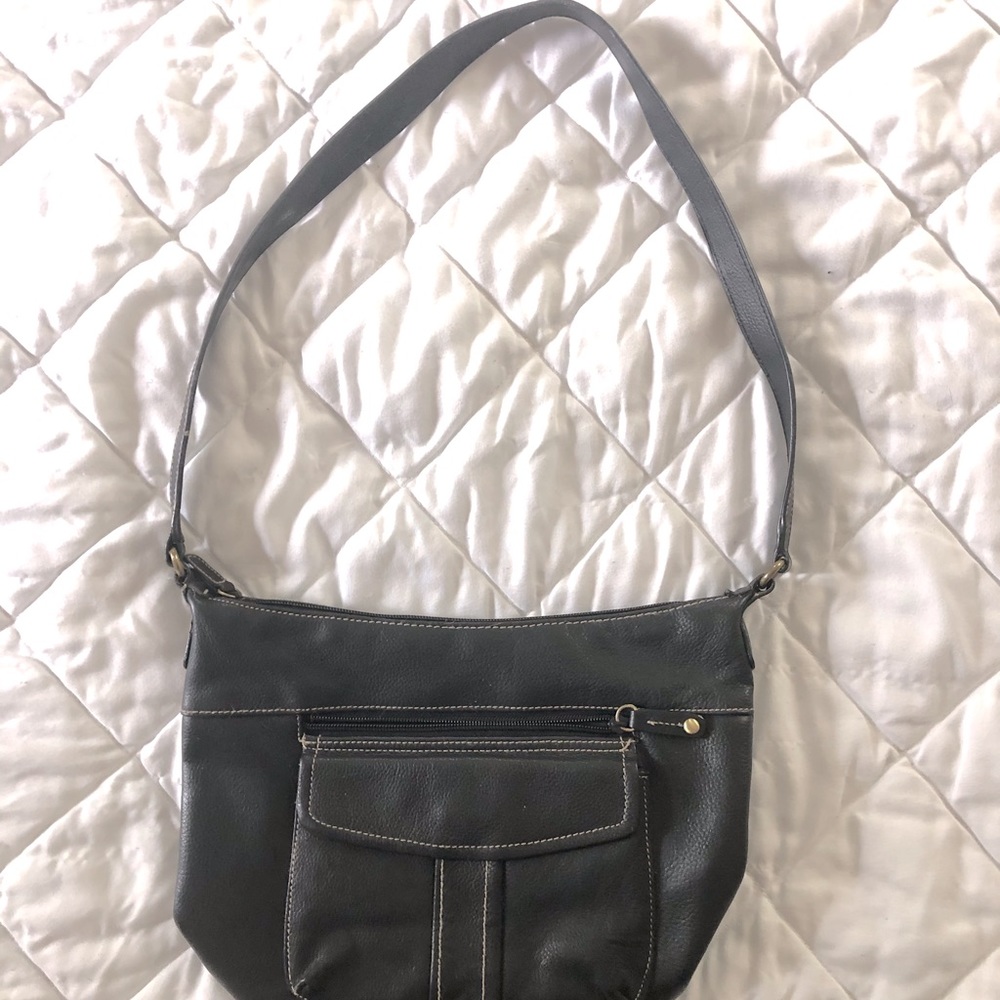 Black single-strap shoulder bag/purse